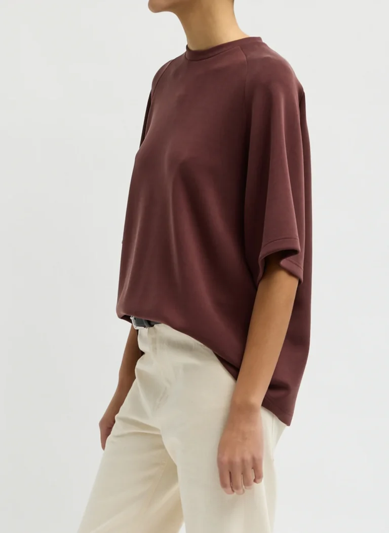 F126FV7975_FEATHERWEIGHTVISCOSENEOPRENESHORTSLEEVEBASEB_BORDEAUX_1968-Copy